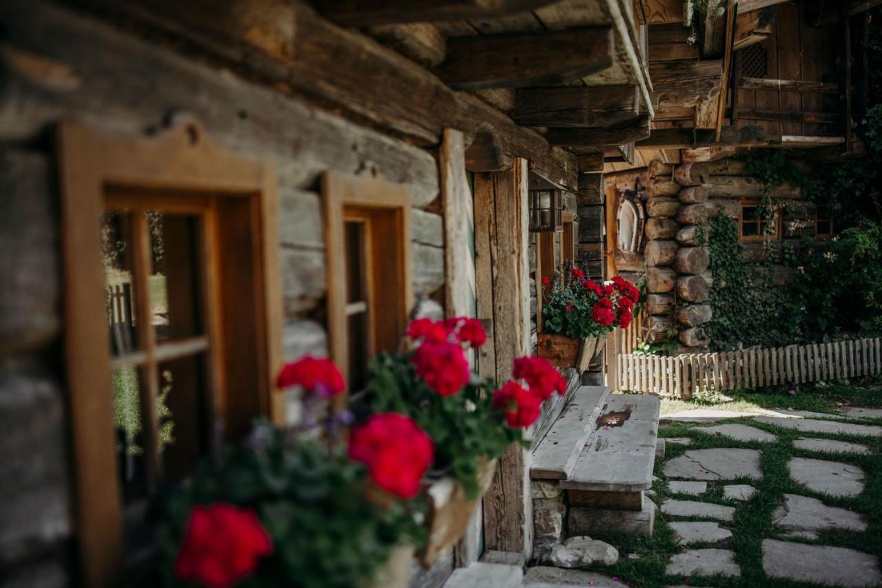Hotel Lerch Санкт Йохан им Понгау Екстериор снимка
