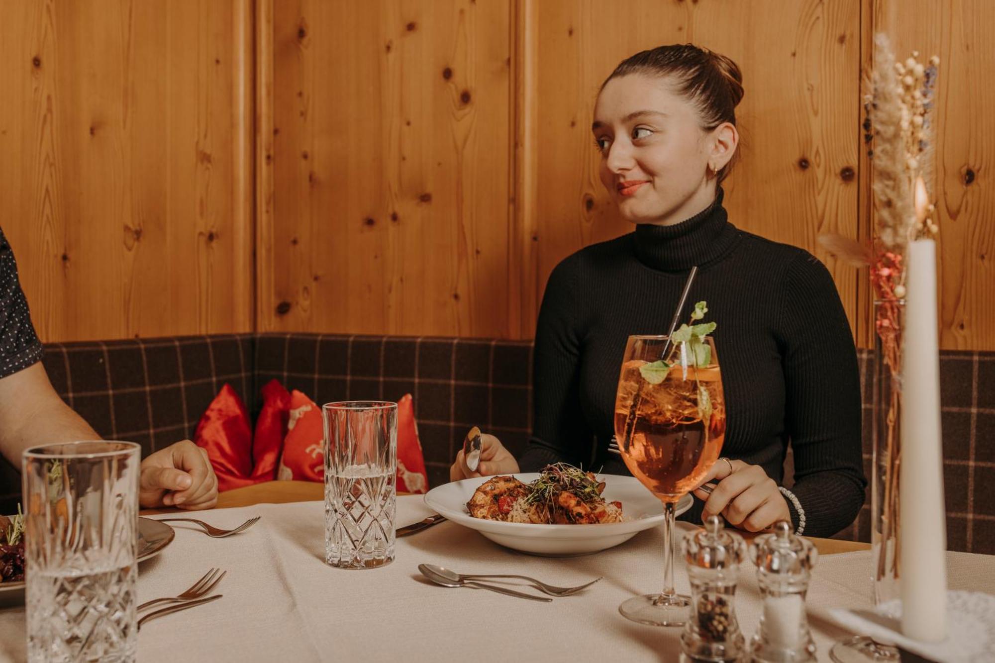 Hotel Lerch Санкт Йохан им Понгау Екстериор снимка