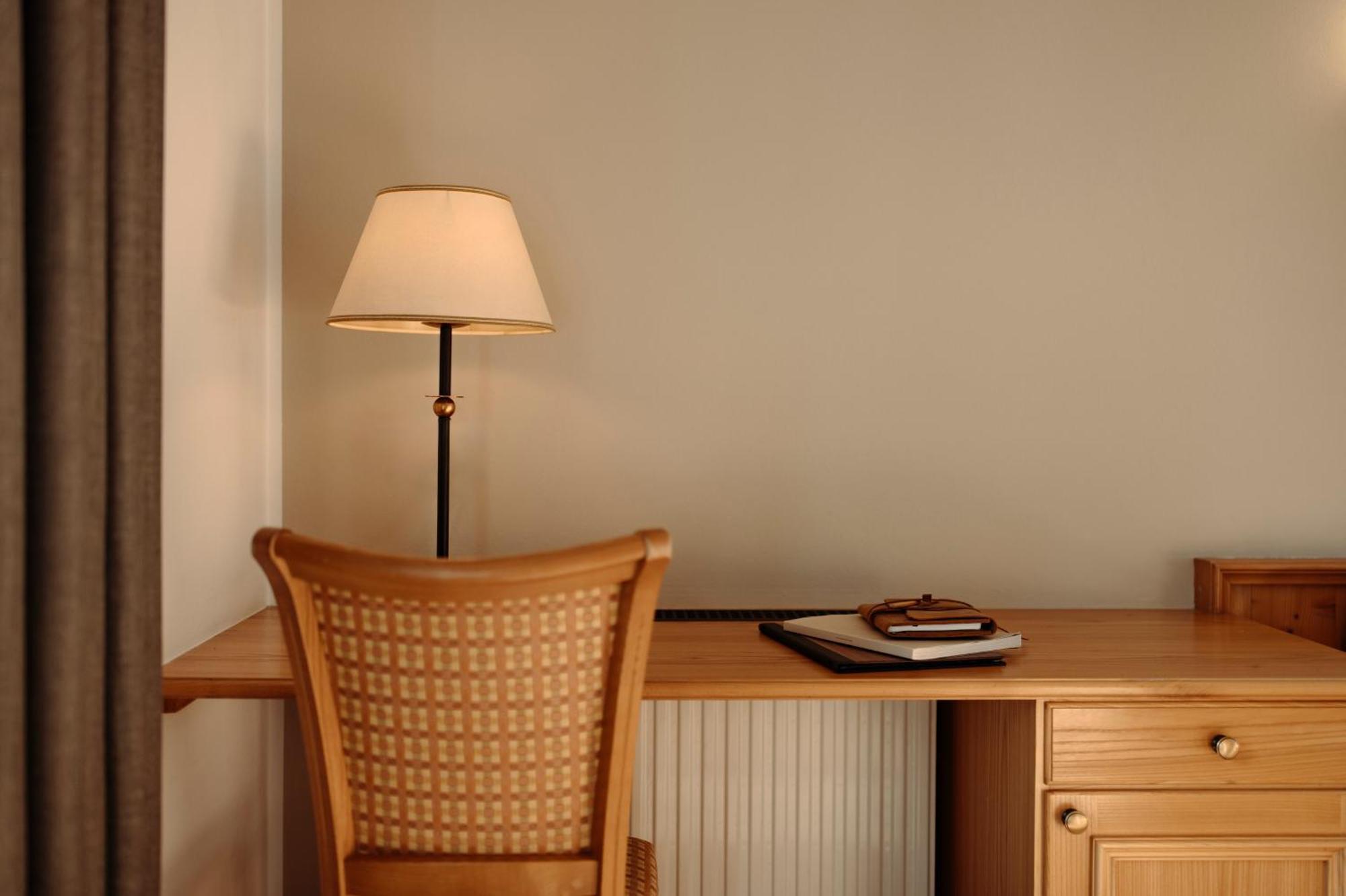 Hotel Lerch Санкт Йохан им Понгау Екстериор снимка